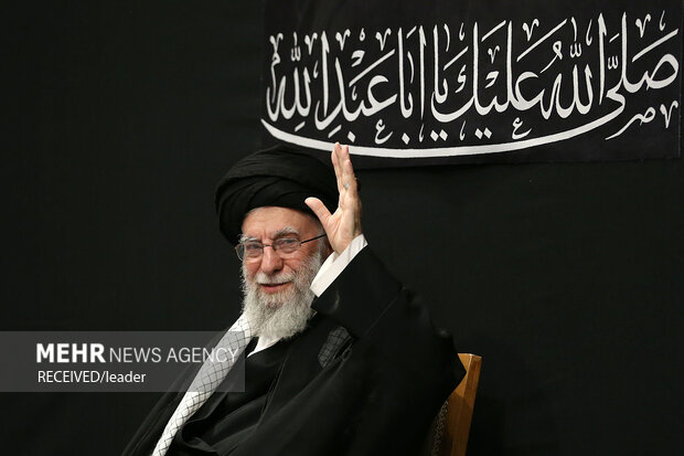 Leader at Ashura night ceremony