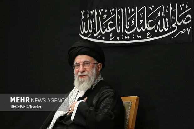 Leader at Ashura night ceremony