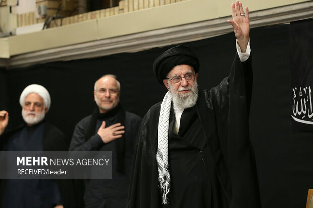 Leader at Ashura night ceremony
