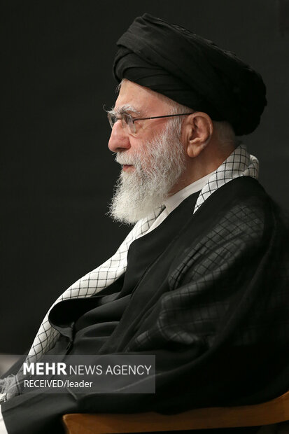 Leader at Ashura night ceremony