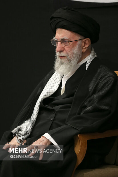 Leader at Ashura night ceremony