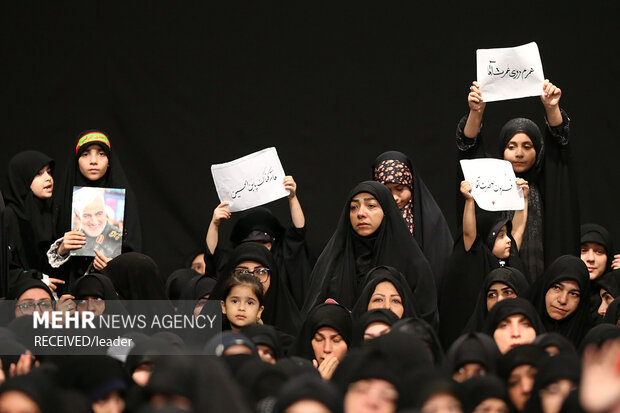 Leader at Ashura night ceremony