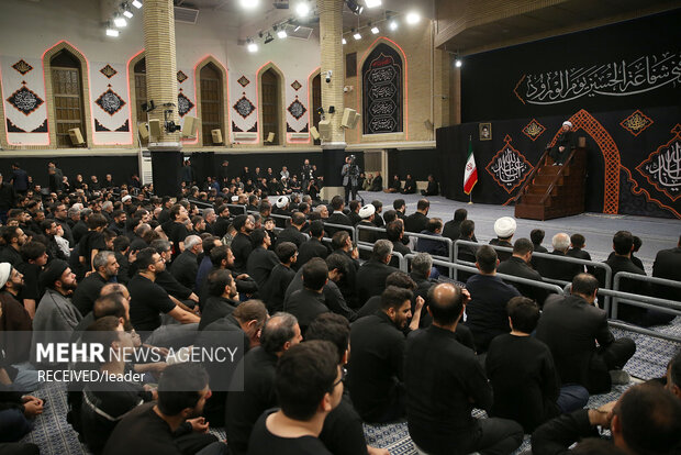 Leader at Ashura night ceremony