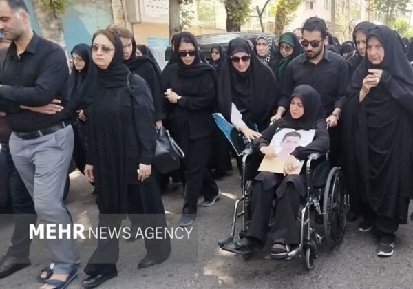 روایت همسر شهید صابر از شهادت پسرش؛ امانت الهی را تسلیم کردیم روایت همسر شهید صابر از شهادت پسرش؛ امانت الهی را تسلیم کردیم