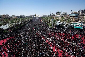 Irak'ın Kerbela kentinde Aşura merasimleri
