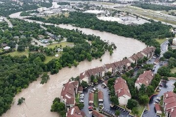 Texas floods death toll hits 50 as many campers go missing