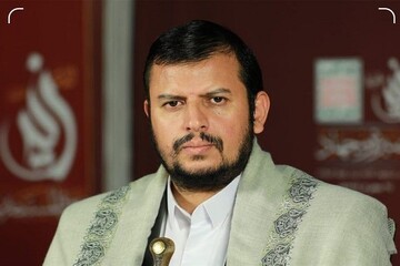 Hz. İmam Hüseyin'i rol model olarak görüyoruz