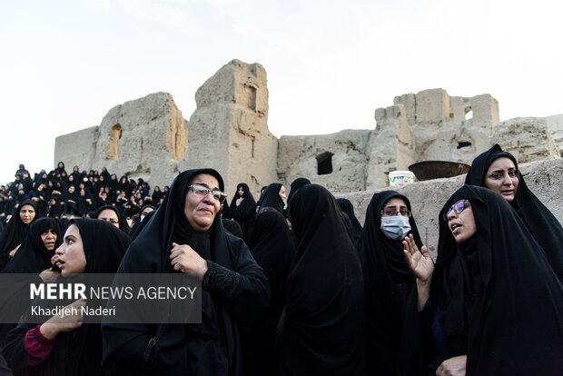 آیین سنتی «زار خاک» در قلعه تاریخی «قورتان» اصفهان