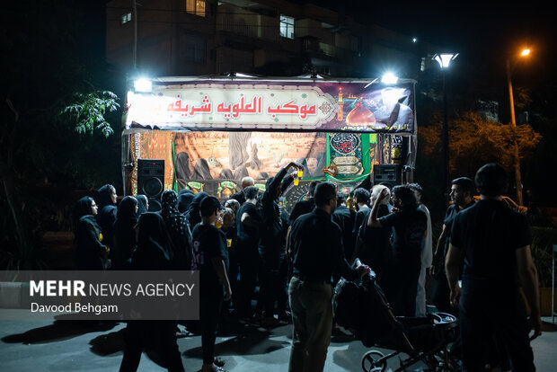 شب عاشورا در شهرک شهید بهشتی مشهد