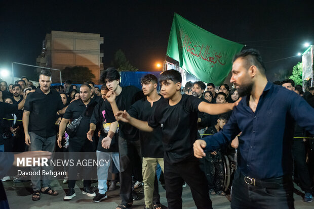 شب عاشورا در شهرک شهید بهشتی مشهد