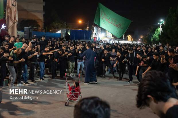 شب عاشورا در شهرک شهید بهشتی مشهد