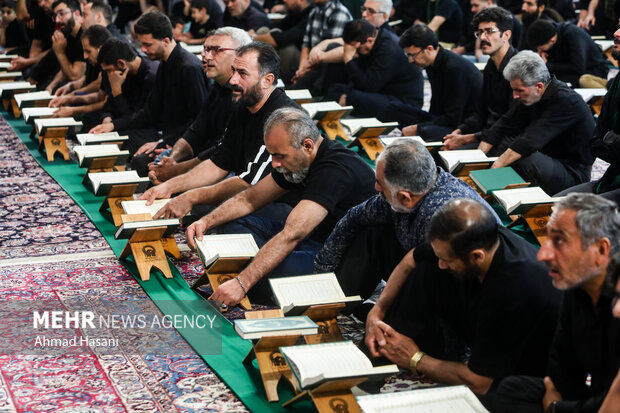 کرسی تلاوت رضوی در شب عاشورا