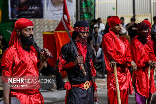 آیین سنتی تعزیه‌خوانی دهه اول محرم در میناب