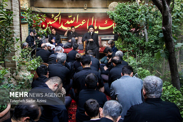 روضه خانگی در خانه تاریخی طباطبایی قم