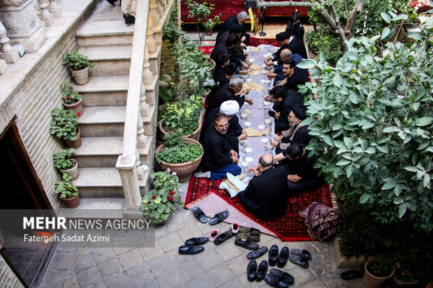 روضه خانگی در خانه تاریخی طباطبایی قم