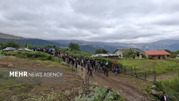 وحدت شیعه و سنی در عزای حسینی؛ جلوهای از همدلی در داش دیبی طول گیلان