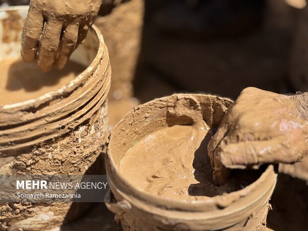 آئین «گل‌گیران» بیجار در عاشورای حسینی