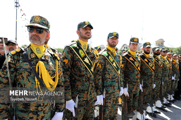 تشییع عاشورایی شهید «عباس حیدری» در همدان