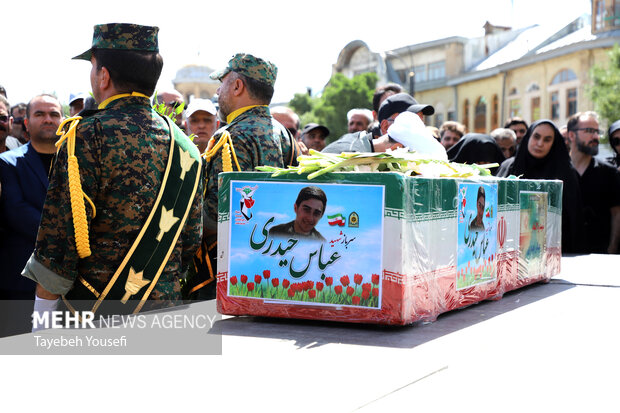 تشییع عاشورایی شهید «عباس حیدری» در همدان