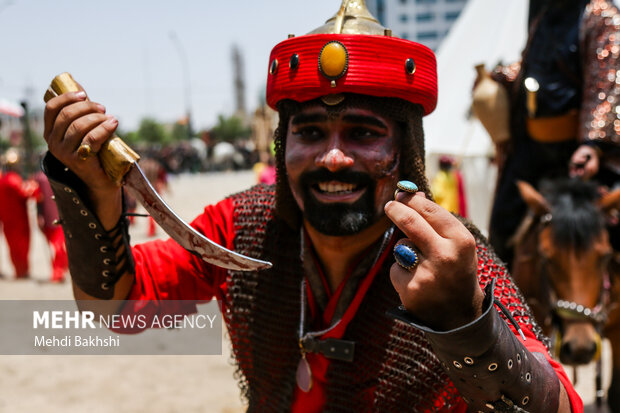 آیین خیمه‌سوزان عاشورا در هیئت خیام‌الحسین (ع) قم‎