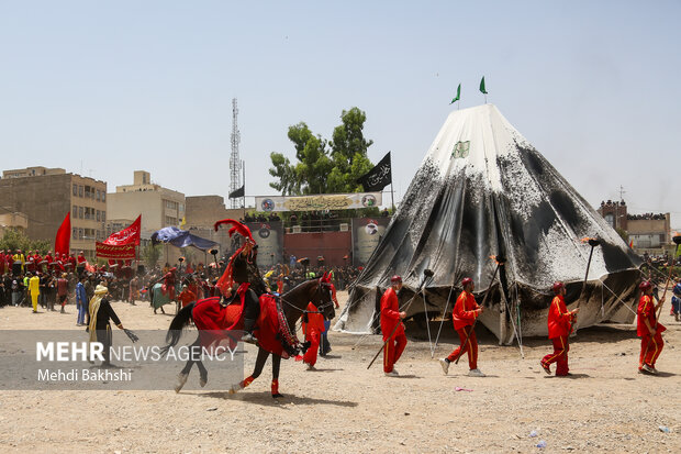 آیین خیمه‌سوزان عاشورا در هیئت خیام‌الحسین (ع) قم‎