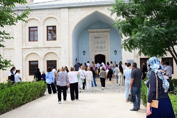 Azerbaycan'da Aşura Günü'nde kan bağışı kampanyası düzenlendi