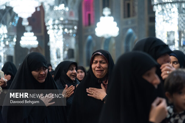 مقتل‌خوانی روز عاشورا در حرم مطهر امام رضا(ع)