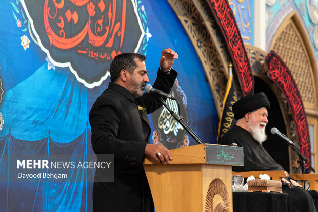 مقتل‌خوانی روز عاشورا در حرم مطهر امام رضا(ع)