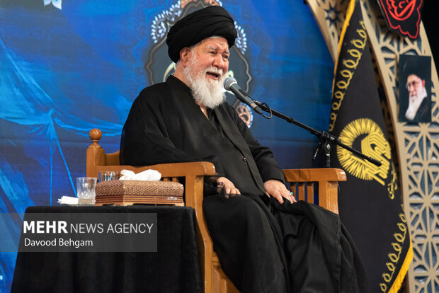 مقتل‌خوانی روز عاشورا در حرم مطهر امام رضا(ع)