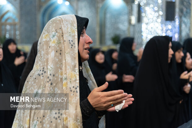 مقتل‌خوانی روز عاشورا در حرم مطهر امام رضا(ع)