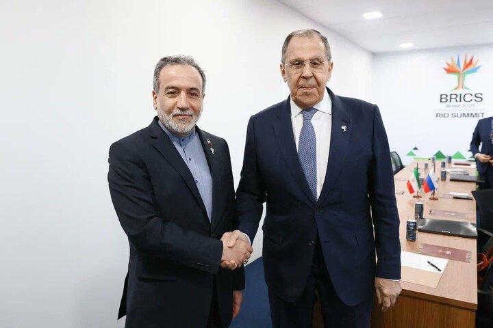 دیدار و گفتگوی عراقچی و لاوروف