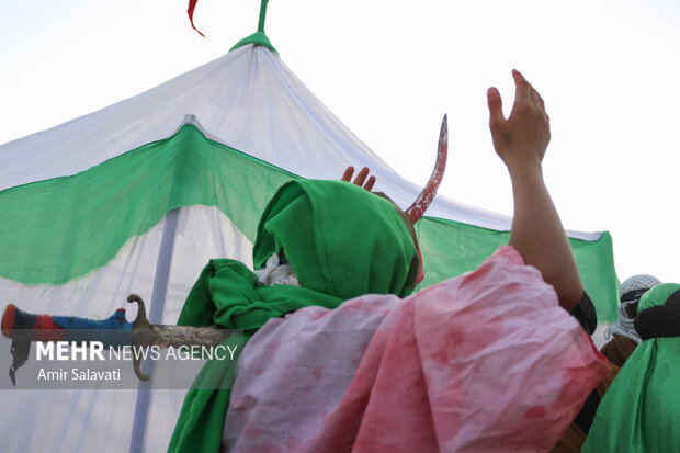 خیمه سوزان عصر عاشورا در سرخه
