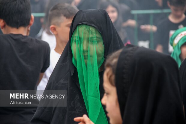 تعزیه بزرگ عاشورا در شهرستان مرزی بندر آستارا