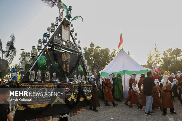 خیمه سوزان عصر عاشورا در سرخه