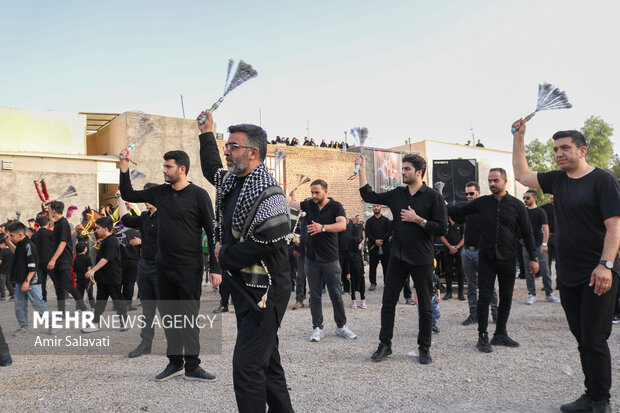 خیمه سوزان عصر عاشورا در سرخه