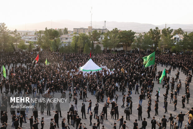 خیمه سوزان عصر عاشورا در سرخه