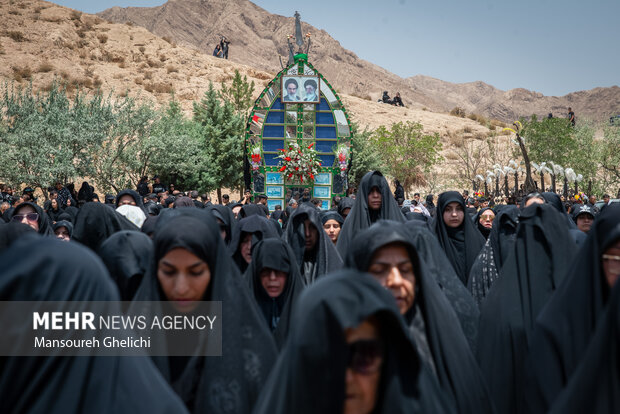 نخل‏‌گردانی عاشورایی در منطقه باغزندان شاهرود