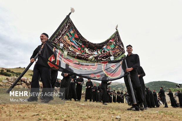 آیین عزاداری روز عاشورا در روستای «بهل»