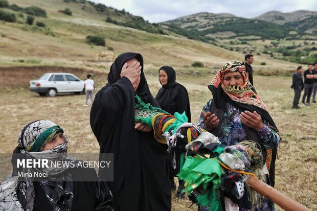 آیین عزاداری روز عاشورا در روستای «بهل»
