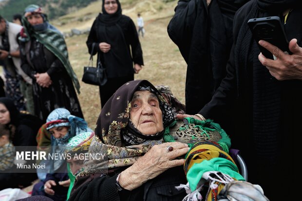 آیین عزاداری روز عاشورا در روستای «بهل»