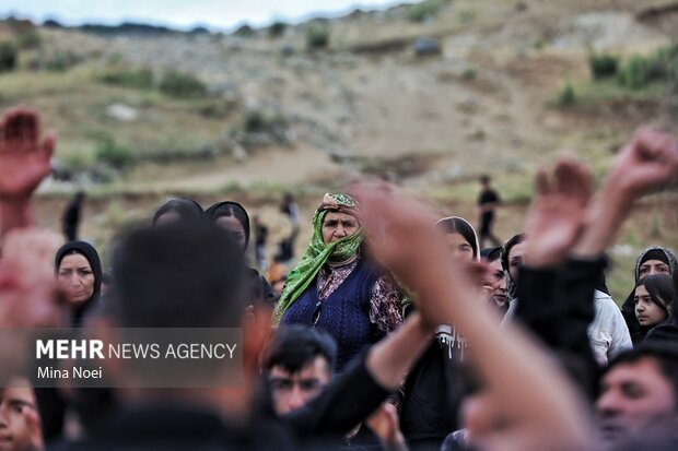 آیین عزاداری روز عاشورا در روستای «بهل»
