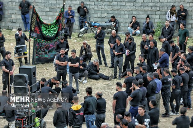 آیین عزاداری روز عاشورا در روستای «بهل»