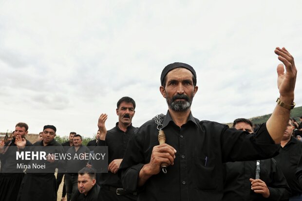 آیین عزاداری روز عاشورا در روستای «بهل»