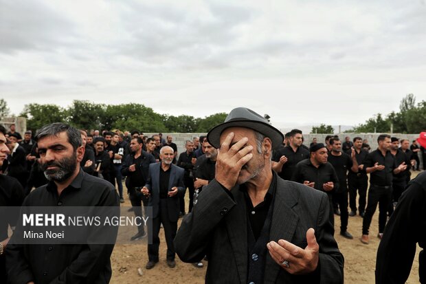 آیین عزاداری روز عاشورا در روستای «بهل»