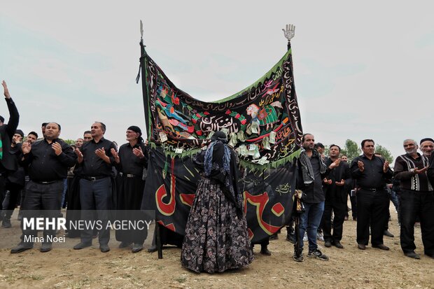 آیین عزاداری روز عاشورا در روستای «بهل»