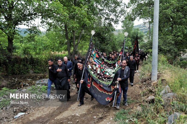 آیین عزاداری روز عاشورا در روستای «بهل»
