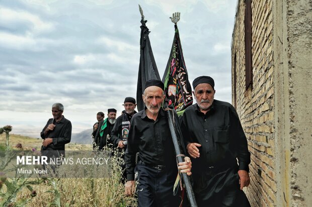 آیین عزاداری روز عاشورا در روستای «بهل»
