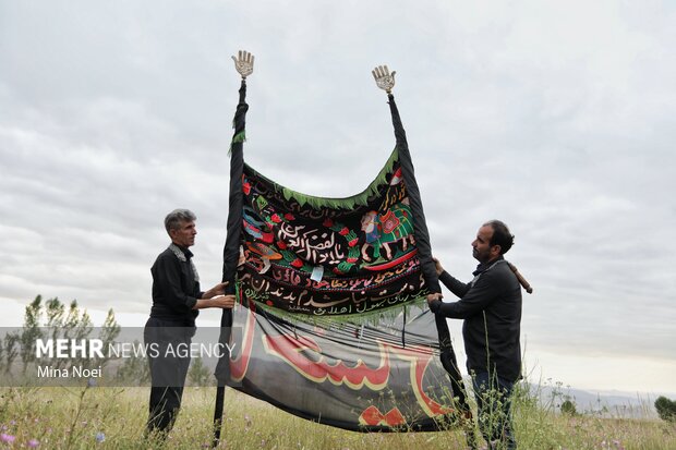 آیین عزاداری روز عاشورا در روستای «بهل»