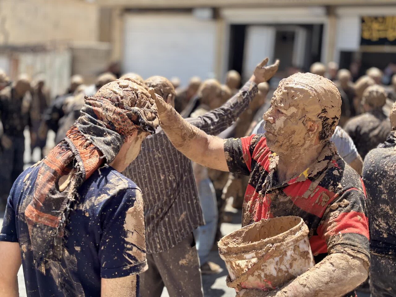 عاشورای خاکی؛ آیین «گلگیران» بیجار گروس تابلویی از عشق و ارادت بیریا