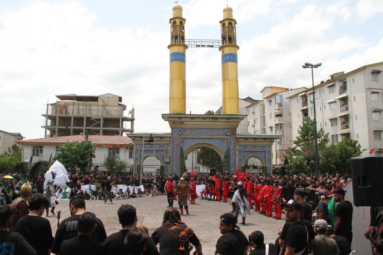 اجرای مراسم تعزیه حماسه کربلا در بندر مرزی آستارا اجرای مراسم تعزیه حماسه کربلا در بندر مرزی آستارا